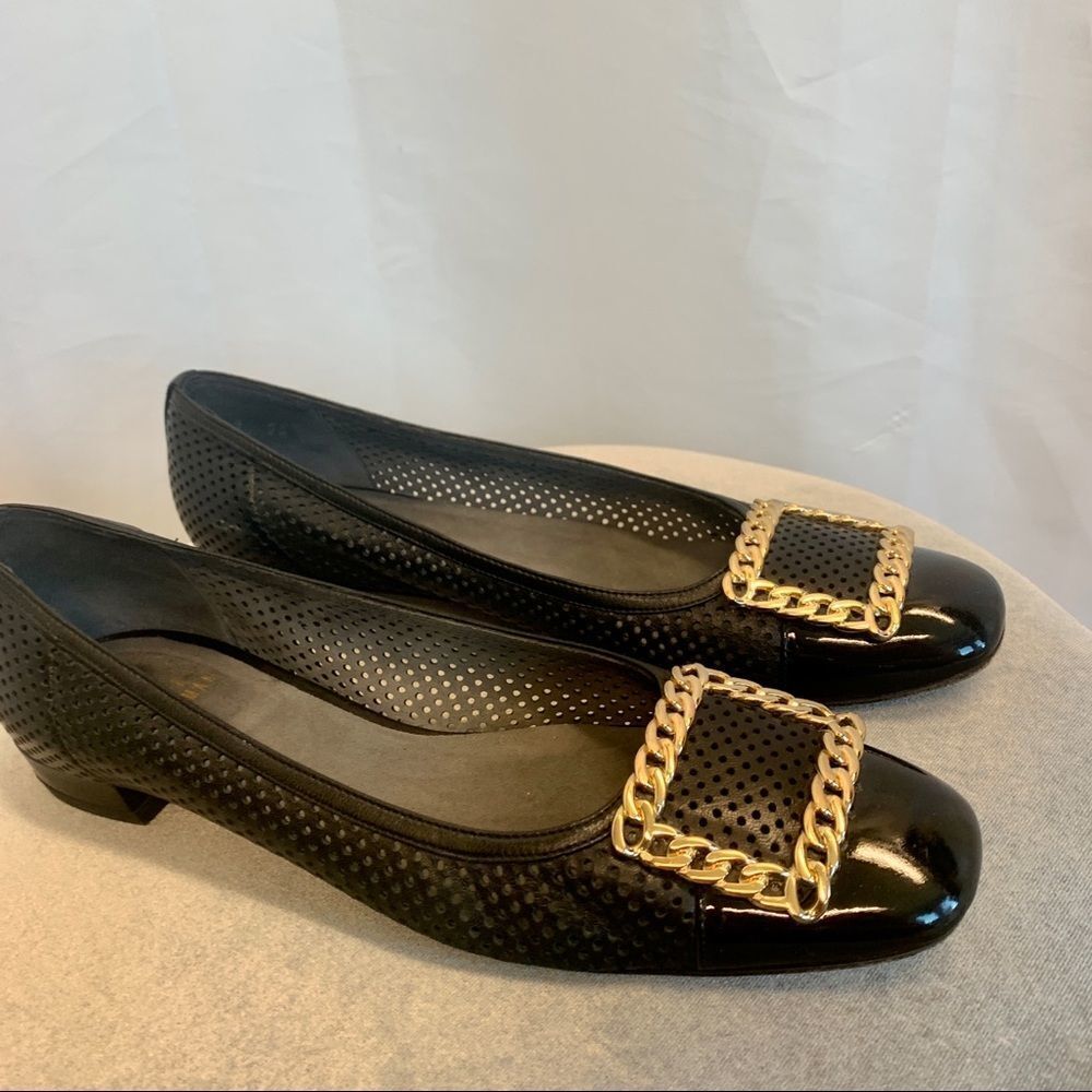 𝅺STUART Weitzman black gold Pan Nappa Chainolo Flats Sz 9 - Picture 9 of 9